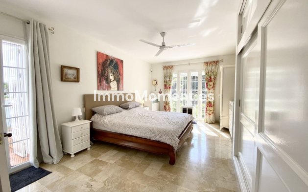 Bestaande woning - Vrijstaande villa - Estepona  - Benamara