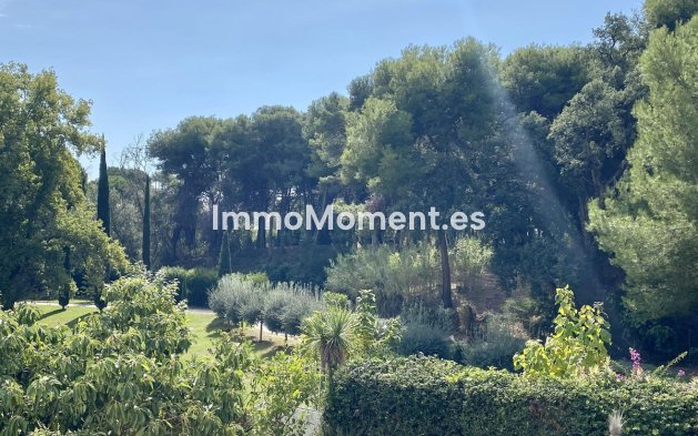 Bestaande woning - Vrijstaande villa - Estepona  - Benamara