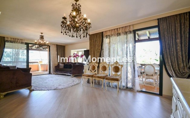 Revente - Appartement - Estepona  - Estepona Centro