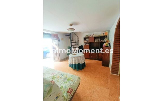 Wiederverkauf - Freistehende Villa - Estepona  - Estepona Centro