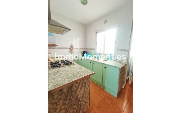 Wiederverkauf - Freistehende Villa - Estepona  - Estepona Centro