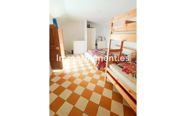 Wiederverkauf - Freistehende Villa - Estepona  - Estepona Centro