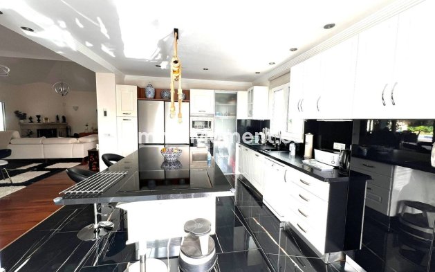 Resale - Detached villa - Mijas - Sierrezuela