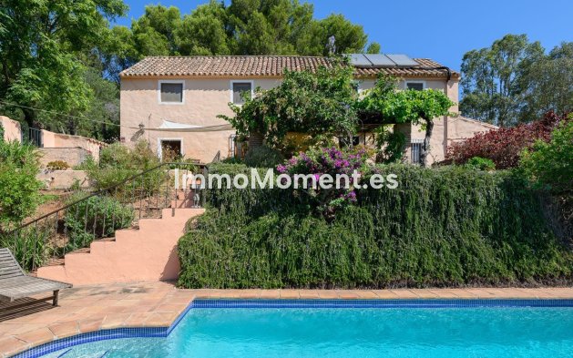 Reventa - Villa independiente - Estepona  - Estepona Centro