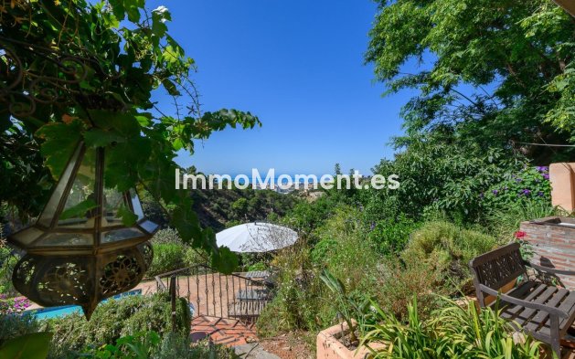 Reventa - Villa independiente - Estepona  - Estepona Centro