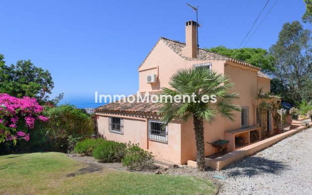 Reventa - Villa independiente - Estepona  - Estepona Centro