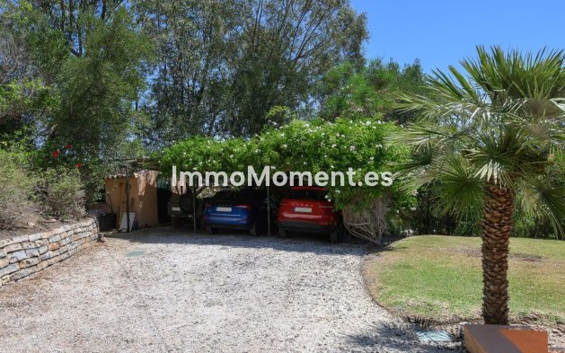 Reventa - Villa independiente - Estepona  - Estepona Centro