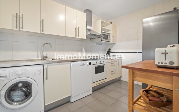Revente - Appartement - Estepona  - Estepona Centro
