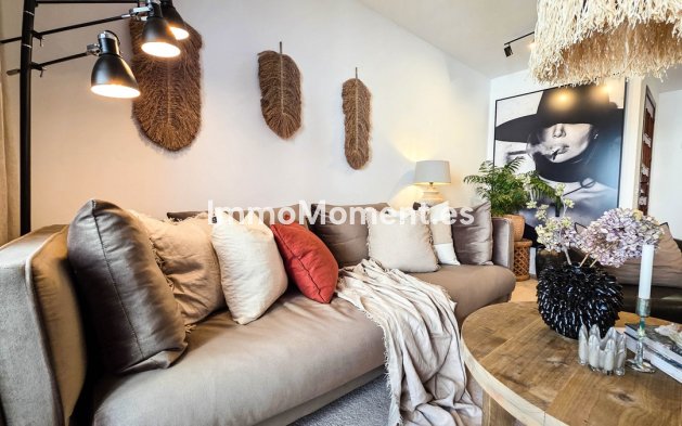 Resale - Apartment - Manilva - La Duquesa