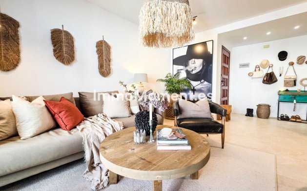 Resale - Apartment - Manilva - La Duquesa