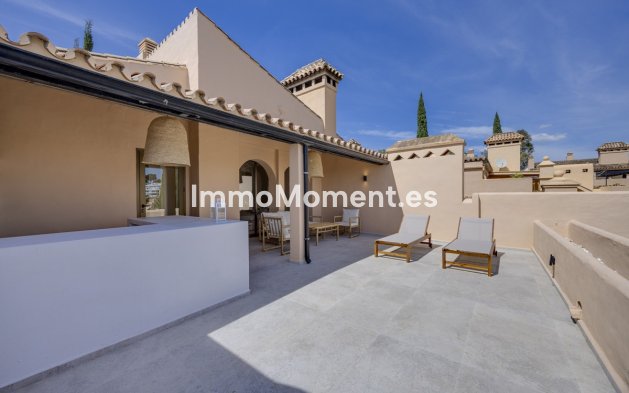 Resale - Apartment - Estepona - Estepona Centro