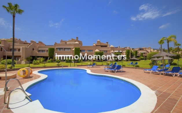 Resale - Apartment - Estepona - Estepona Centro