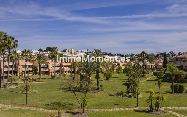 Resale - Apartment - Estepona - Estepona Centro