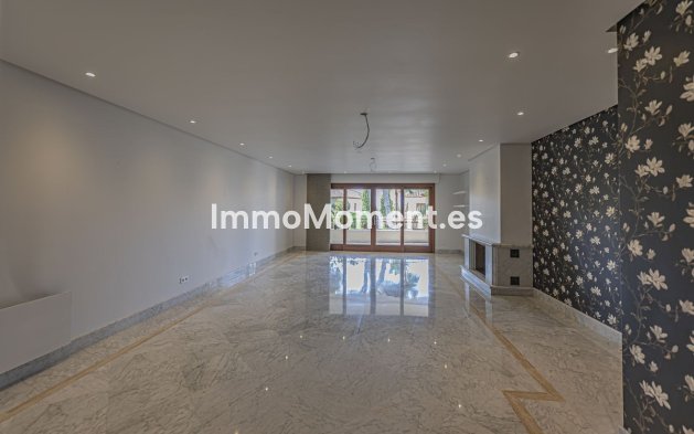 Resale - Apartment - Marbella - Los Monteros