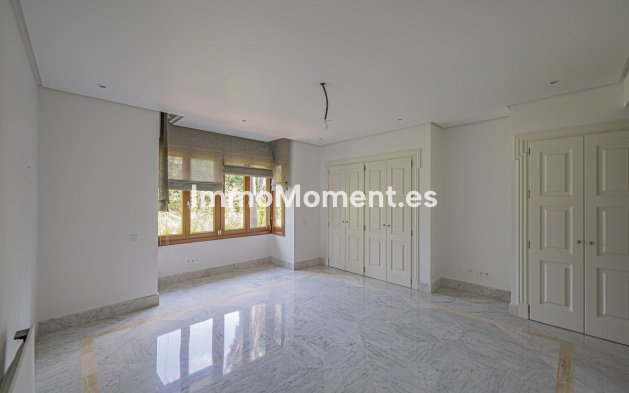 Resale - Apartment - Marbella - Los Monteros