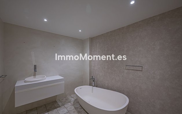 Resale - Apartment - Marbella - Los Monteros