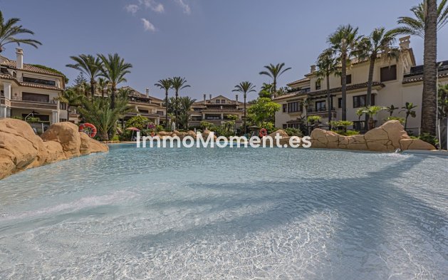 Resale - Apartment - Marbella - Los Monteros