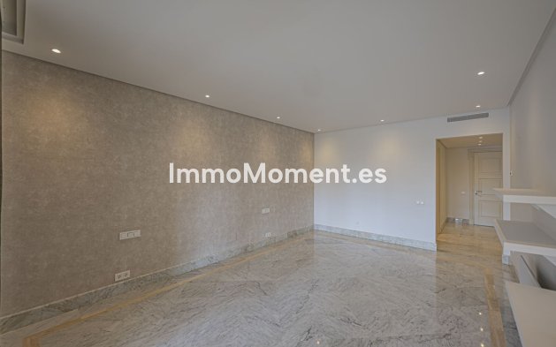Resale - Apartment - Marbella - Los Monteros