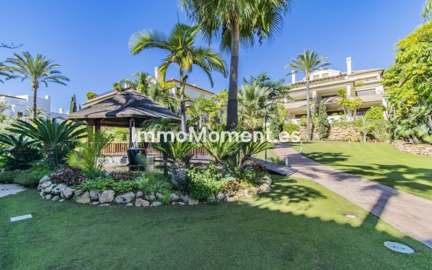 Resale - Apartment - Marbella - Los Monteros