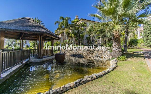 Resale - Apartment - Marbella - Los Monteros