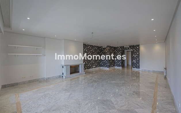 Resale - Apartment - Marbella - Los Monteros