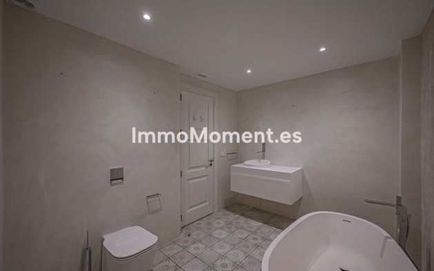 Resale - Apartment - Marbella - Los Monteros