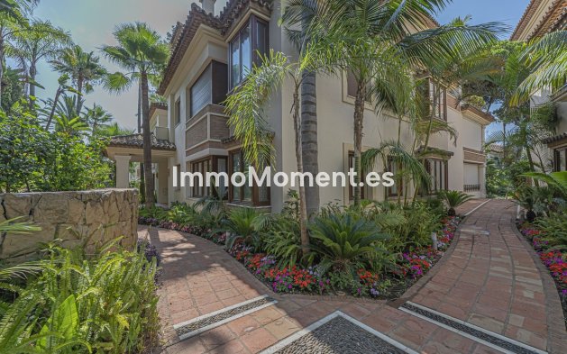 Resale - Apartment - Marbella - Los Monteros