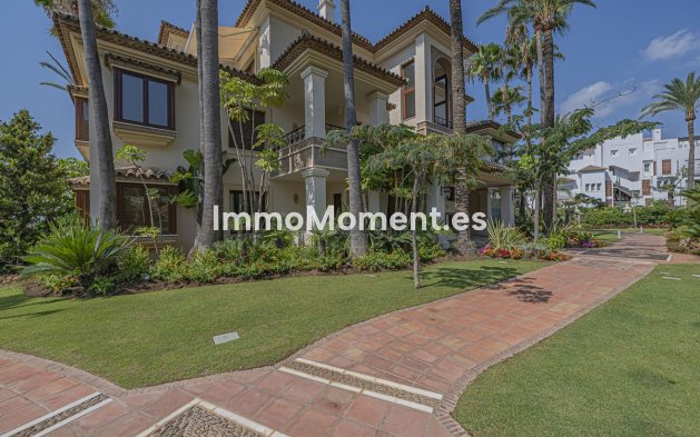 Resale - Apartment - Marbella - Los Monteros