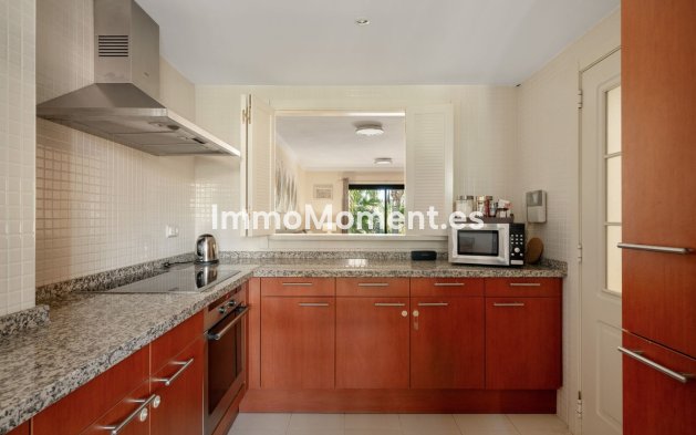 Wiederverkauf - Wohnung - Marbella - Nueva Andalucía
