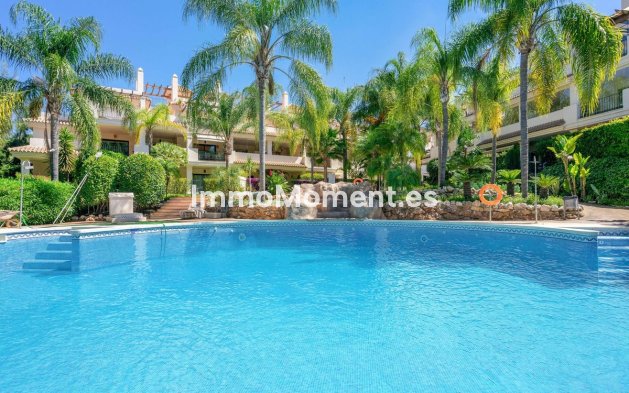 Wiederverkauf - Wohnung - Marbella - Nueva Andalucía