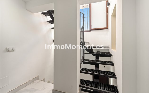 Bestaande woning - Rijtjeshuis - Estepona  - Estepona Centro