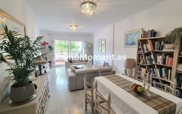 Bestaande woning - Appartement - Binnenland  - Alhaurín Golf