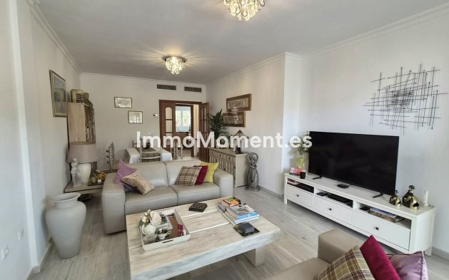 Bestaande woning - Appartement - Binnenland  - Alhaurín Golf