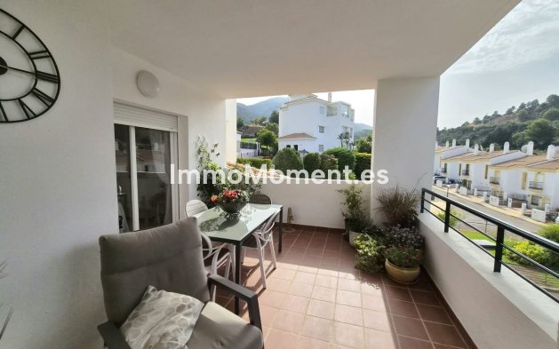 Bestaande woning - Appartement - Binnenland  - Alhaurín Golf