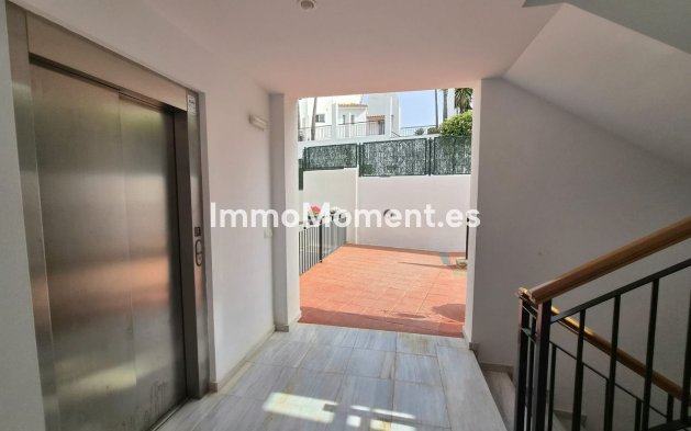 Bestaande woning - Appartement - Binnenland  - Alhaurín Golf