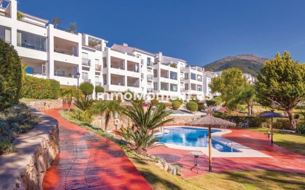 Bestaande woning - Appartement - Binnenland  - Alhaurín Golf