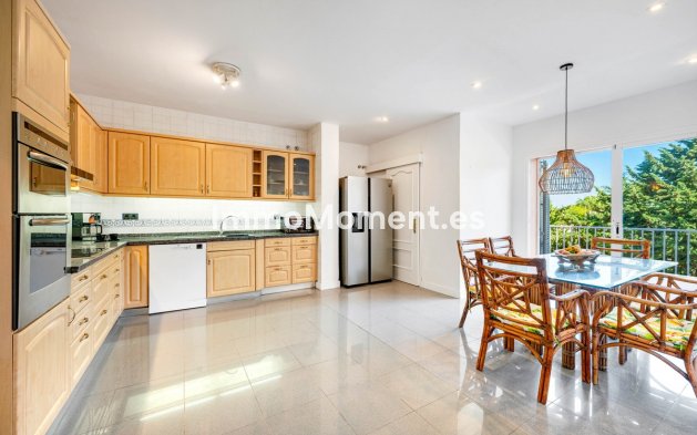 Resale - Detached villa - Sotogrande - Sotogrande Costa