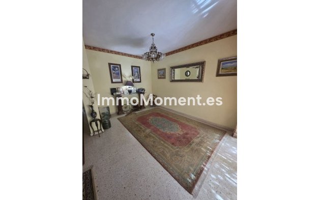Resale - Townhouse - Estepona - Estepona Centro