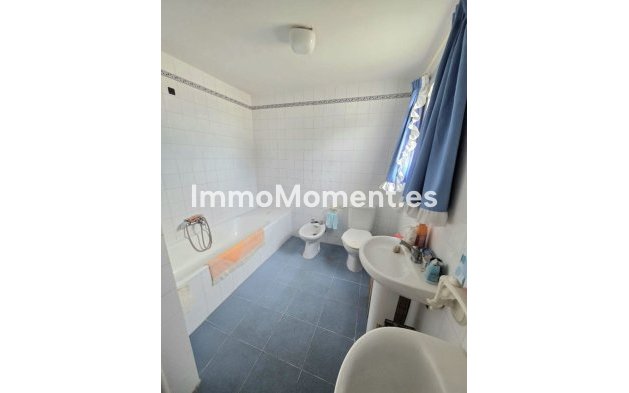 Resale - Townhouse - Estepona - Estepona Centro
