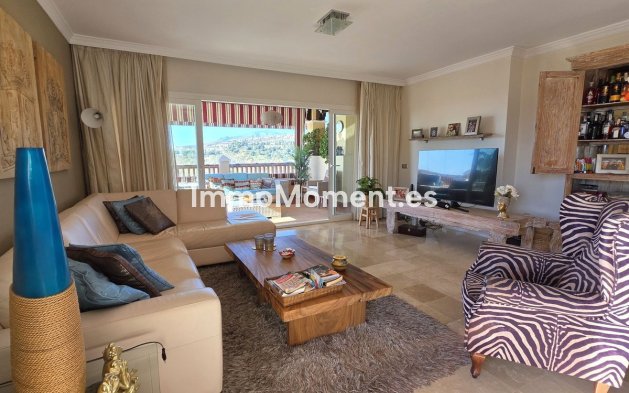 Wiederverkauf - Wohnung - Estepona  - Atalaya