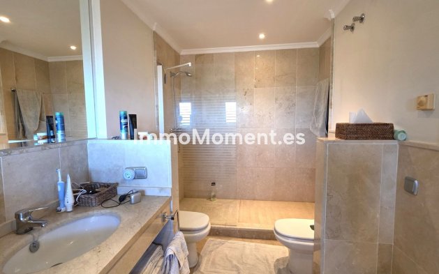 Wiederverkauf - Wohnung - Estepona  - Atalaya