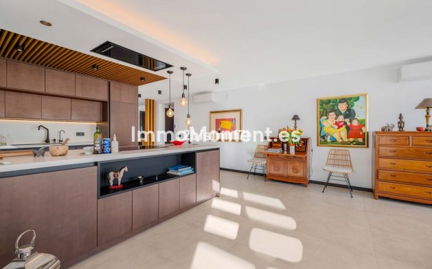 Wiederverkauf - Freistehende Villa - Marbella - Elviria