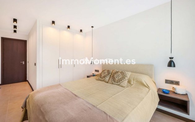Wiederverkauf - Freistehende Villa - Marbella - Elviria