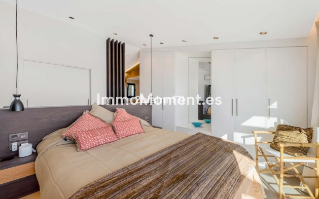 Wiederverkauf - Freistehende Villa - Marbella - Elviria