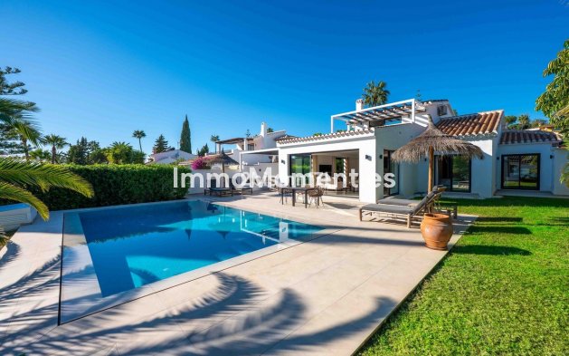Wiederverkauf - Freistehende Villa - Marbella - Elviria