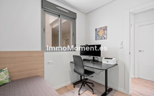 Resale - Apartment - Orihuela - Villamartín