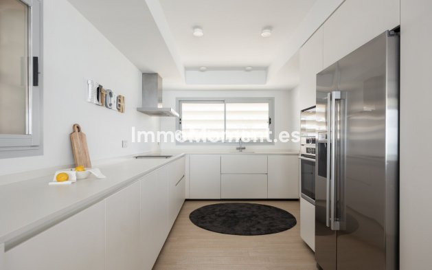 Resale - Apartment - Fuengirola - Fuengirola Centro