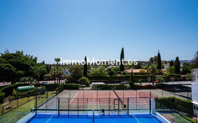Resale - Apartment - Marbella - Nueva Andalucía