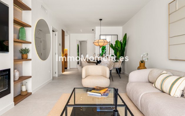 Resale - Apartment - Marbella - Nueva Andalucía