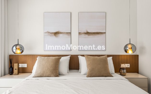 Resale - Apartment - Marbella - Nueva Andalucía
